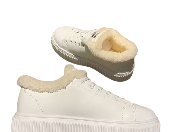 Kaajal Sneakers